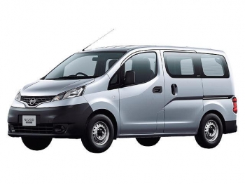 NISSAN　NV200　バネットバン　